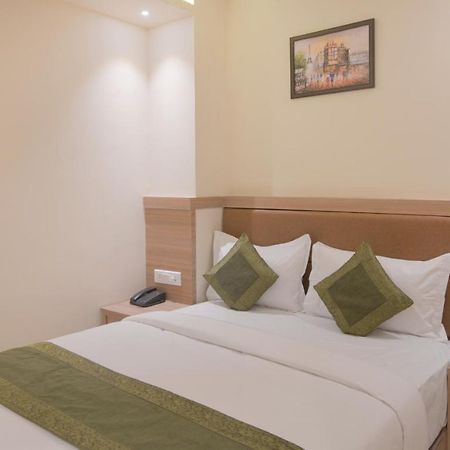 Hotel West Blue Mumbai Exterior foto